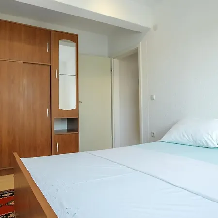 Senita's & Aparthotel Nin